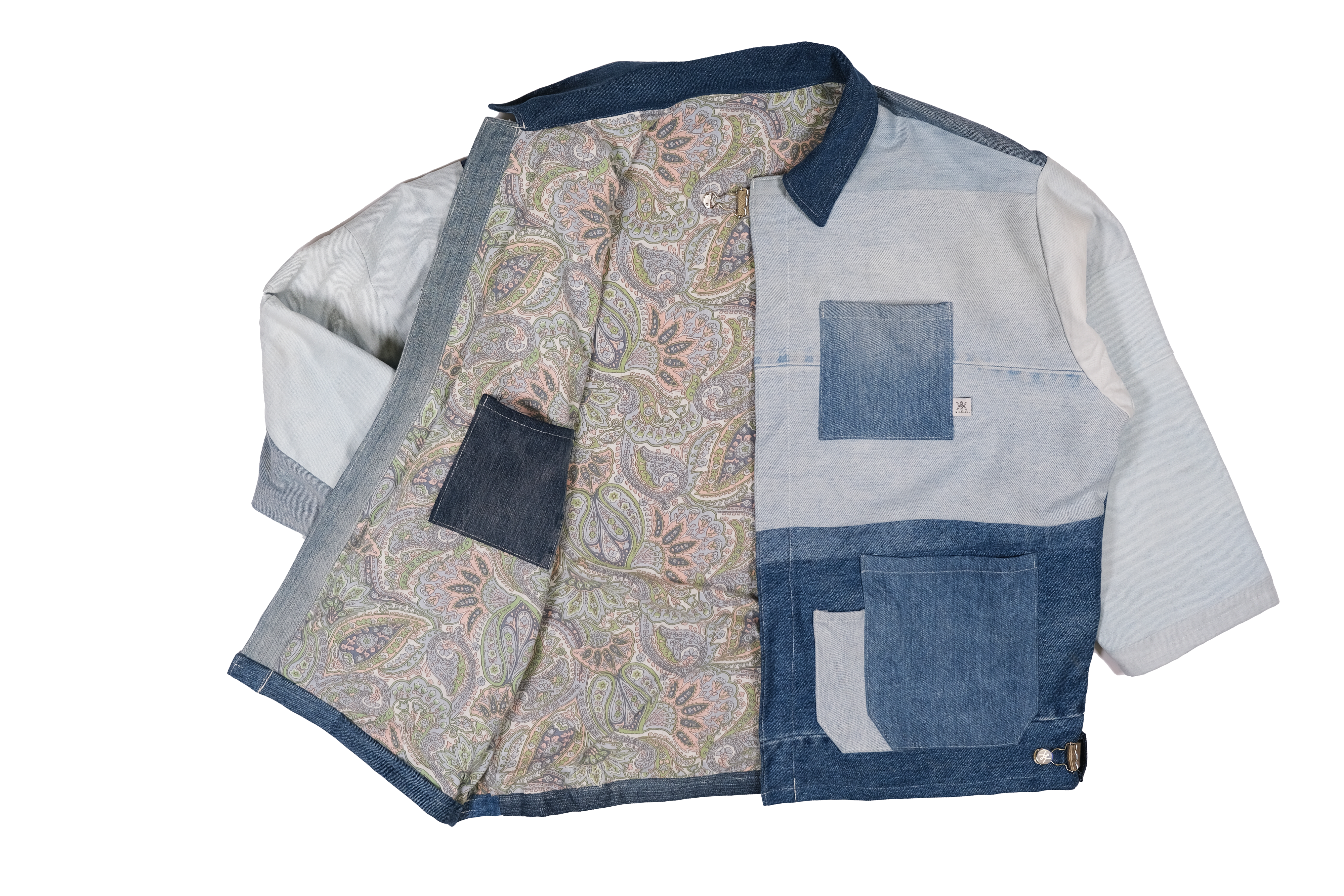 Mode éthique Upcycling textile Vêtement écologique Veste en jean recyclée Style durable