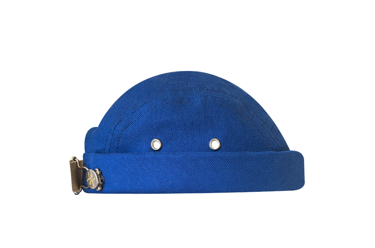 Chapeaux Bonnet  Docker Miki Breton Five Panel Fabrication française Qualité supérieure Mode Streewear Mode Unisex Artisanat traditionnel Upcycling créatif Fabrication artisanale Éco-responsable Matériaux recyclés Design unique Pièces uniques Originalité Fait main Conception durable Artisanat traditionnel Mode responsable Création écologique Réduction des déchets Nouvelle vie pour les matériaux Confection soignée Conception sur mesure Qualité supérieure Savoir-faire authentique Artisanat éthique Look urbain