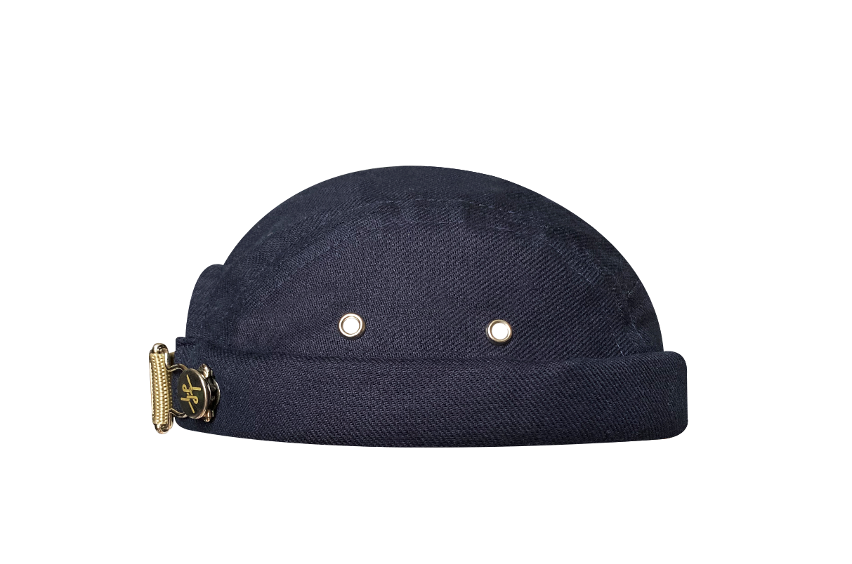 Chapeaux Bonnet  Docker Miki Breton Five Panel Fabrication française Qualité supérieure Mode Streewear Mode Unisex Artisanat traditionnel Upcycling créatif Fabrication artisanale Éco-responsable Matériaux recyclés Design unique Pièces uniques Originalité Fait main Conception durable Artisanat traditionnel Mode responsable Création écologique Réduction des déchets Nouvelle vie pour les matériaux Confection soignée Conception sur mesure Qualité supérieure Savoir-faire authentique Artisanat éthique Look urbain